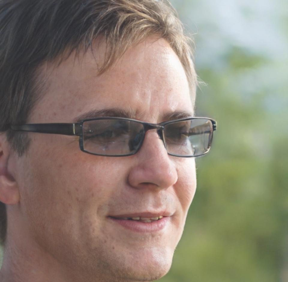 Portrait de Théo Verdière, créateur d'outils de gestion budgétaire